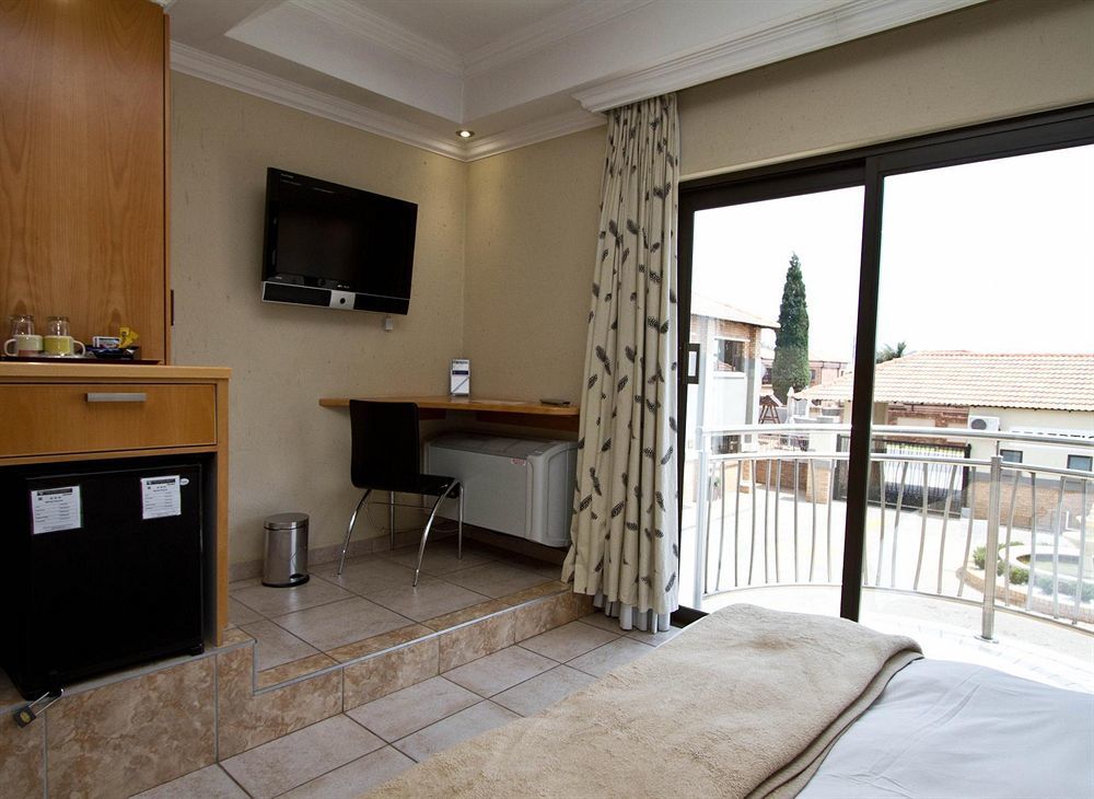Europrime Hotel Boksburg Eksteriør bilde