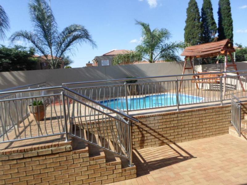 Europrime Hotel Boksburg Eksteriør bilde