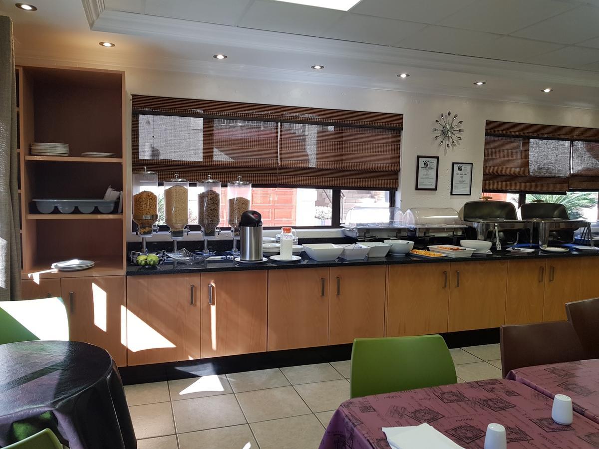 Europrime Hotel Boksburg Eksteriør bilde