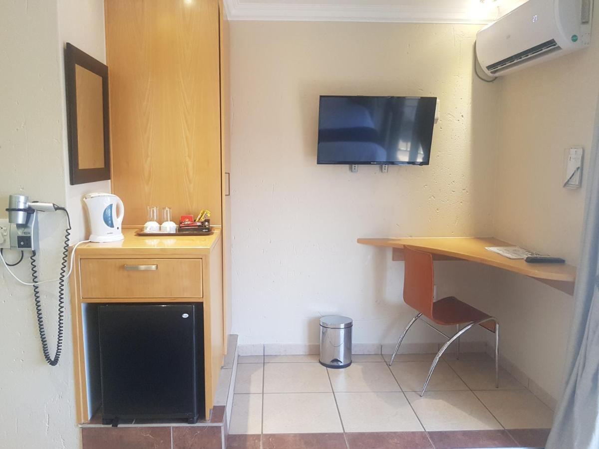 Europrime Hotel Boksburg Eksteriør bilde